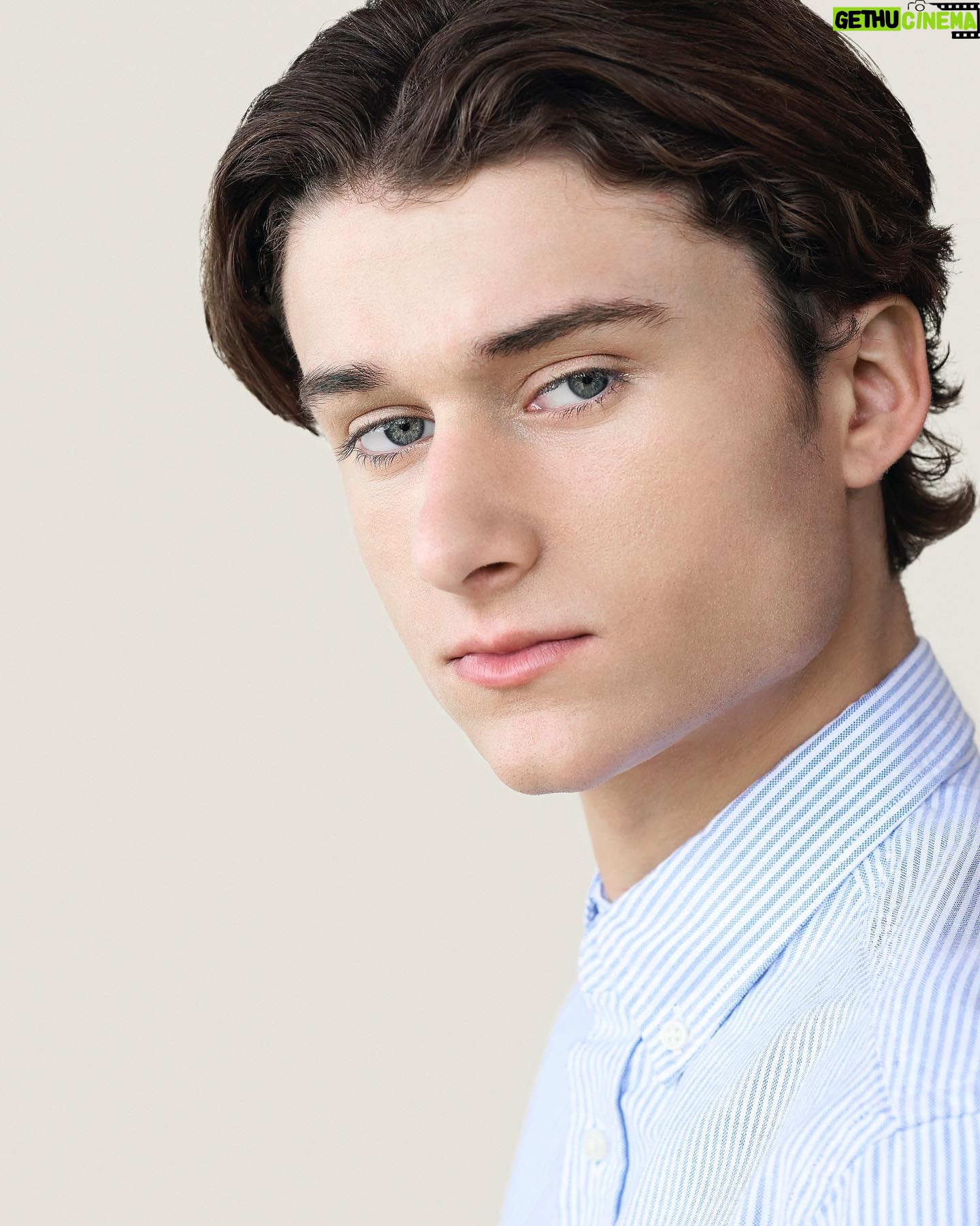 Cameron Brodeur - 107.3K Likes - @kennethdolinphotography killed it with these💪🏻
#headshots