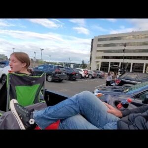Cameron Brodeur Instagram - Drive-in featuring my Dad’s new pickup🚘 #donttouchmytruck