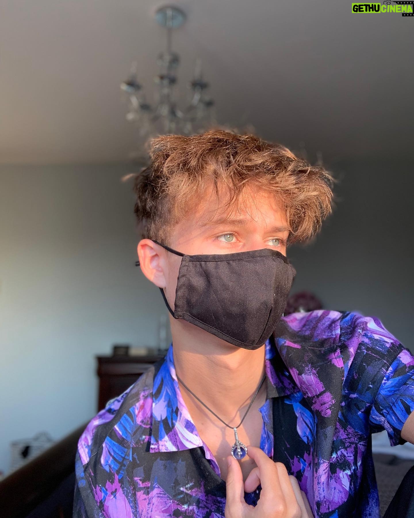 Cameron Brodeur - 106.4K Likes - It is getting wayyy too hot out now. Oh and also, got a new phone.📱