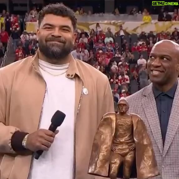 Cameron Heyward - 31.3K Likes - Cam the man at the Super Bowl 🙌