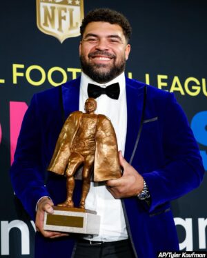 Cameron Heyward Instagram - Special night 🖤💛