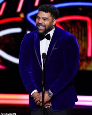 Cameron Heyward Instagram - Special night 🖤💛