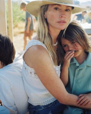 Cameron Richardson Instagram - Thank you @raychelroberts for these beautiful pictures.  Such a talented photographer beautiful mama.  @autocamp #joshuatree