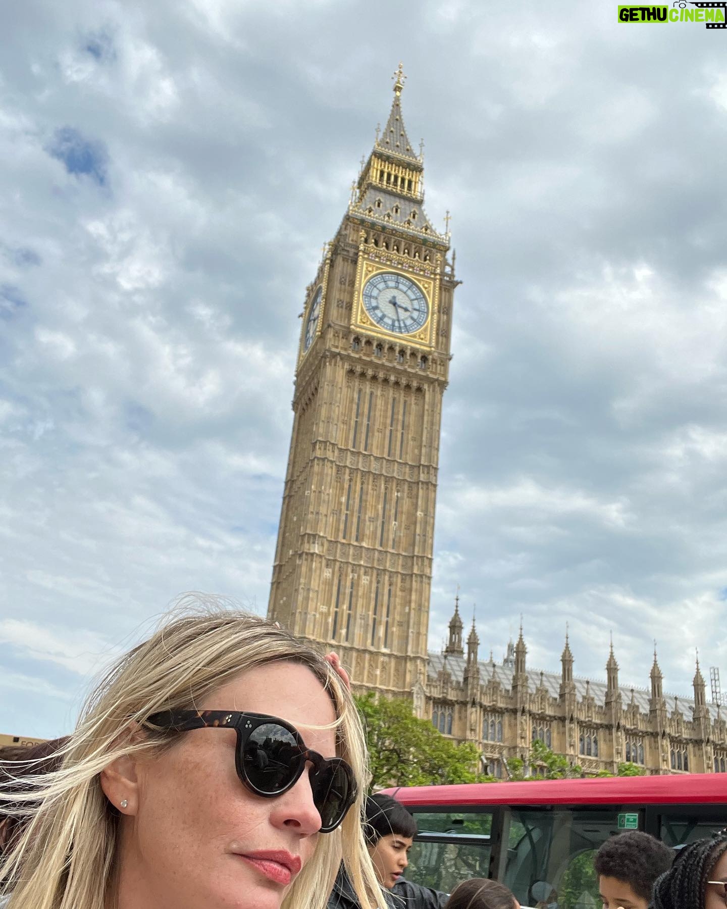 Cameron Richardson - 583 Likes - Love for London