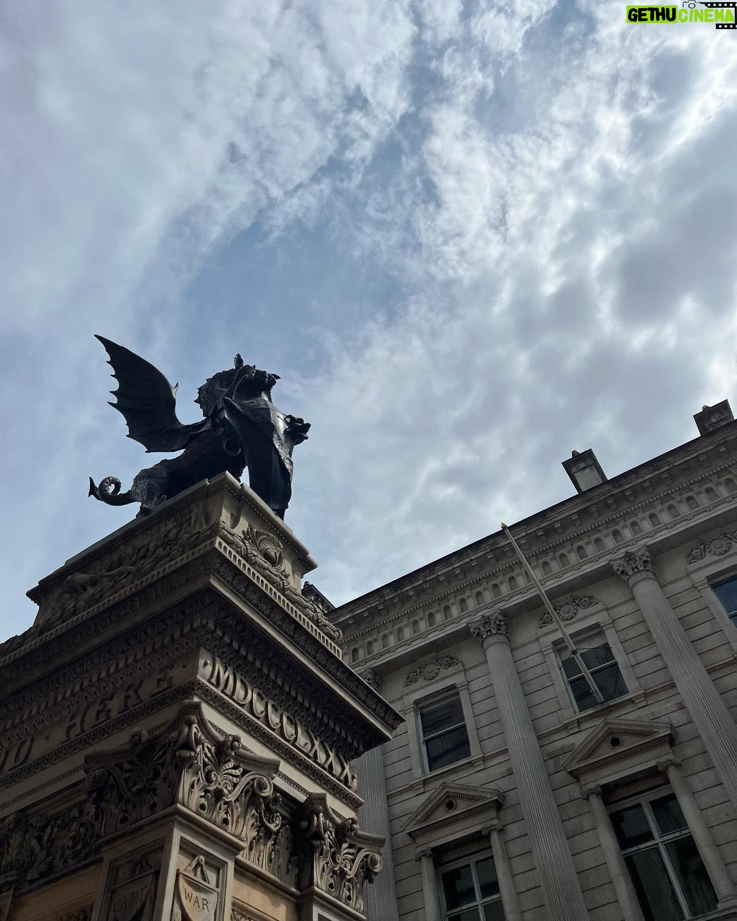Cameron Richardson - 583 Likes - Love for London