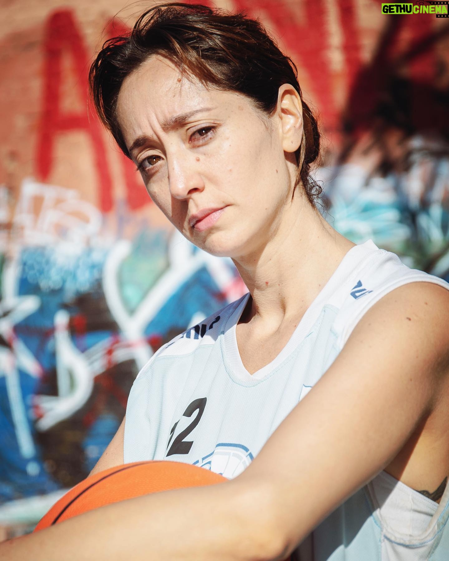 Camila Peralta - 737 Likes - UN TIRO CADA UNO @untirocadauno
Volvemos a @dumont4040 MIÉRCOLES 20hs
A partir del 10 de abril (si necesitas descuento tenemos unas promos, escribime) 😉 Entradas por @alternativaescena
Actuo con mis amigas @mmafiachina y @carolinakopelioff
Nos dirigen @laurasbdar y @aquicompi
Asistencia y producción @eli_carli
Vestuario @leozondo
Iluminación @_.chaco._
Y estás fotos barbaras son de @carla__scolari 😍