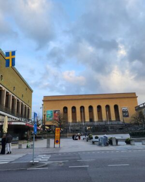 Camilla Thulin Instagram - Tack @goteborgsstadsteater #göteborgsstadsteater @kostymgbgstadsteater för några fina dagar med provningar inför höstens föreställning #denstoregatsby
Och som vanligt ett trevligt boende på #classic @elitehotelsgoteborg #parkavenuehotel med bästa frukostvärdinnan