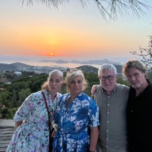 Camilla Thulin Instagram - En ljuvlig afton på #meyhane @atgecmeyhanesi #atgeçmeyhanesi med käraste #vänner @goksankeskin #ada och #ihsan @mjohanrabaeus