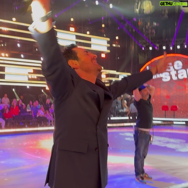 Camille Combal - 31.8K Likes - Mes progrès en danse sont renversants !
Soyez prêts…🕺