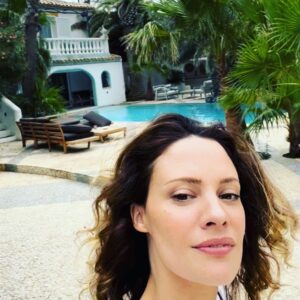 Camille De Pazzis Instagram - Sweet Summer 🧜🏻‍♀️#summertime 🦩