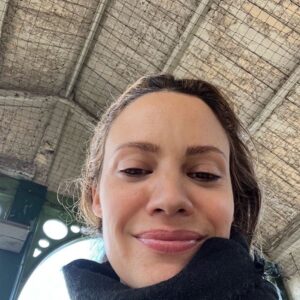 Camille De Pazzis Instagram - All is good 💫 #onthemove #loveyou ✨#happy #sunday #selfie