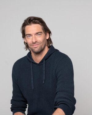 Camille Lacourt Instagram - J’ai le plaisir de vous annoncer que je serai sur @francetelevisions cet été pour commenter les championnats du monde et d’Europe de natation. 
Très heureux de pouvoir partager avec vous mon amour pour ce sport qui m’a tant donné !