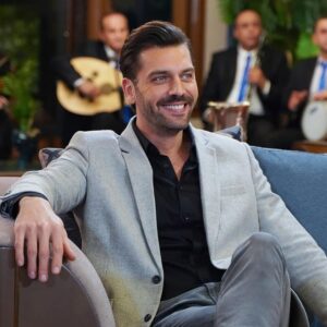 Can Nergis Instagram - An itibariyle dolarcıkları gören ben 😱 😍🐍🍎💵💶 @yasakelmafox bu akşam 20:00 de @foxturkiye de 💚