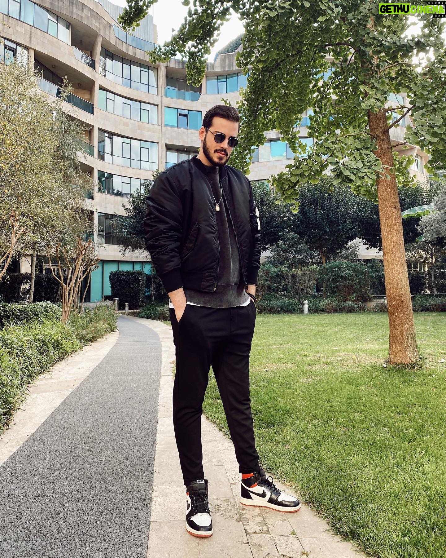 Can Sarp İkiler - 2.9K Likes - 𝘚𝘦𝘢𝘴𝘰𝘯𝘢𝘭 𝘚𝘵𝘢𝘵𝘦𝘴🌴🌲
