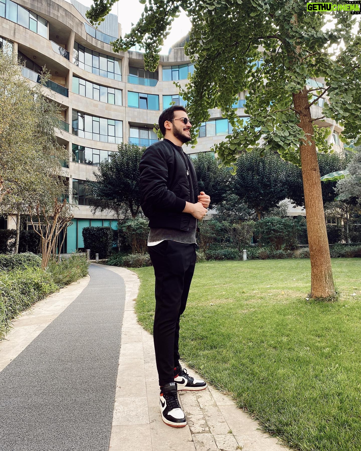 Can Sarp İkiler - 2.9K Likes - 𝘚𝘦𝘢𝘴𝘰𝘯𝘢𝘭 𝘚𝘵𝘢𝘵𝘦𝘴🌴🌲