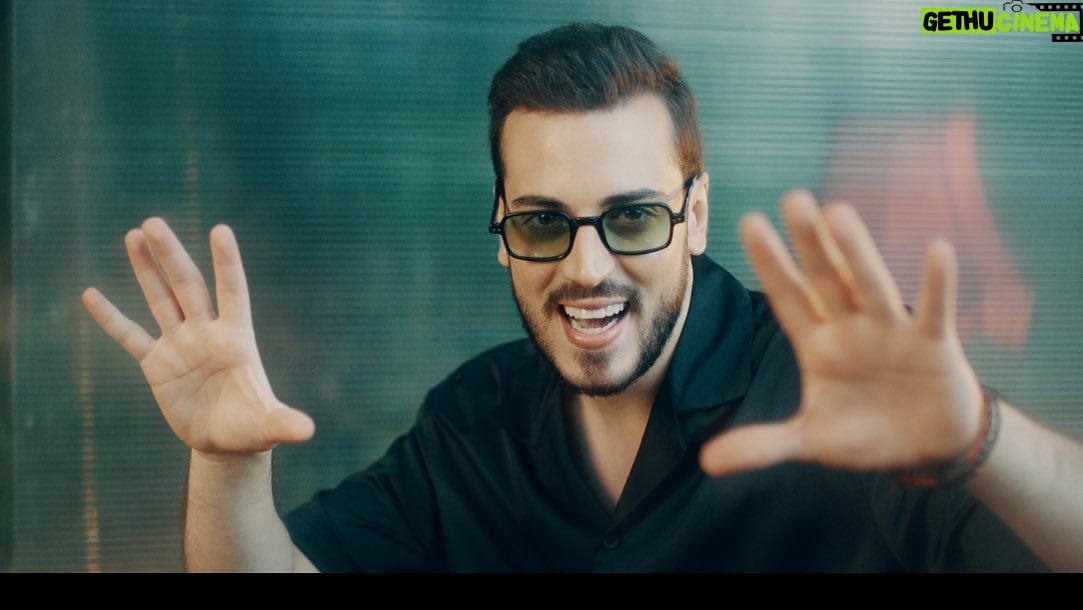 Can Sarp İkiler - 3 Likes - #acıbiber İlk single, ilk heyecan! İçten severek yaptık enerjisine çok inandık.
@mustafasandal24 der ki “her şey yalan şarkı gerçek”. Bu şarkı için de ne kadar teşekkür etsem az. Hadi o zaman “bu gece kaçsın bütün uykular!”🌶
Söz/Müzik: @mustafasandal24
Klip Yönetmen: @ecemgunn
Koreograf/Cast: @zafertunch
Görüntü Yönetmeni: @velikuzlu
Edit: @cisembaydar
Color: @thepostbrothers
Styling: @cerenaliststyling
Saç/Makyaj: @sezginmilik
Stüdyo: @hazelmusicco
Yapım: Yada Müzik
@vestel @concept_istanbul @dmccomtr