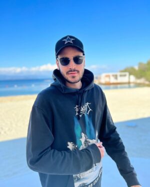 Can Sarp İkiler Instagram - Bi haller bi haller:)