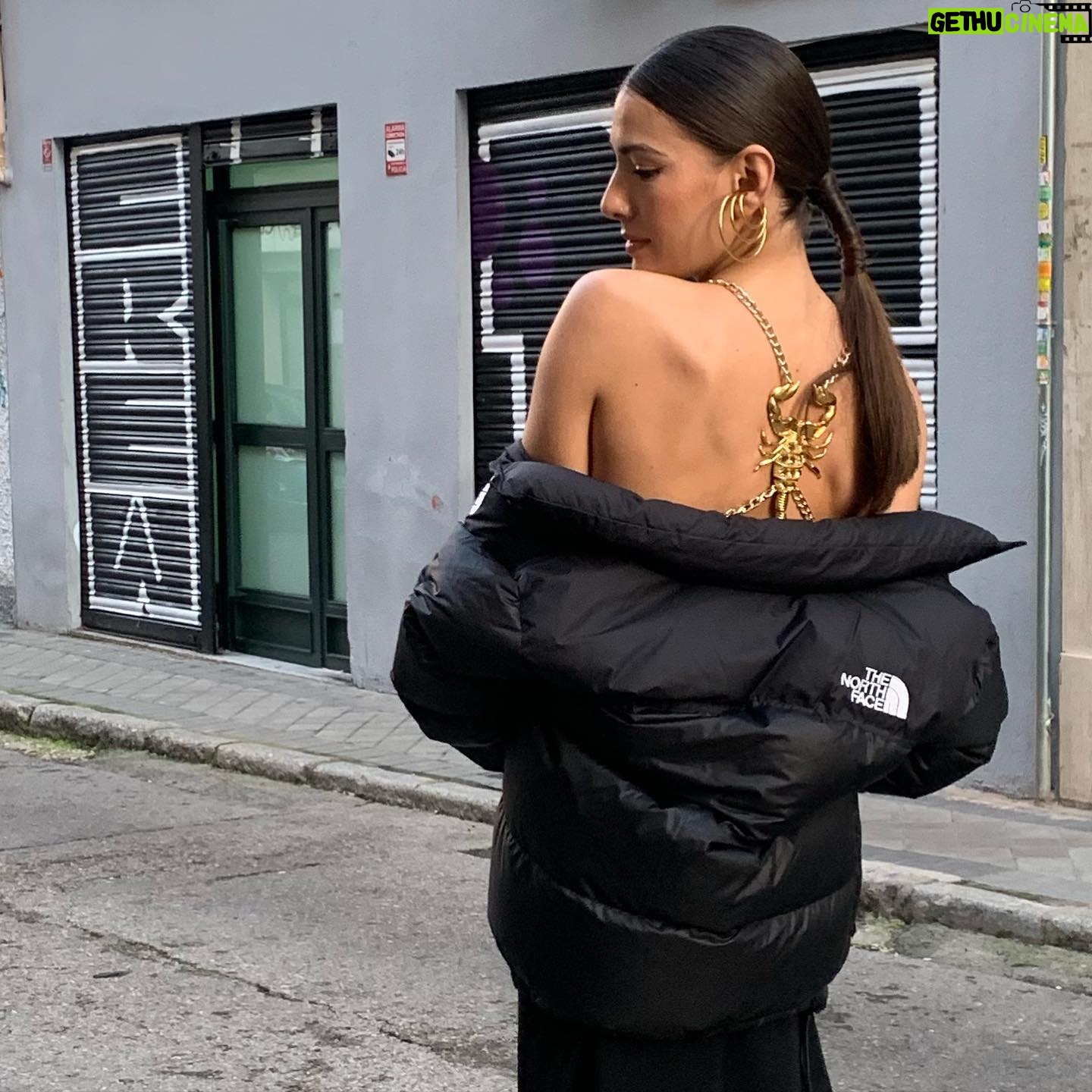 Candela González - 3.3K Likes - Ferozi
Gracias amores @antoinella @ikasanchezfr
@diorbeauty @isabelsanchiscostura @martinellishoes @suotstudio
@garaytalentoficial 🌠