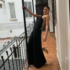 Candela González Instagram - Ferozi 
Gracias amores @antoinella @ikasanchezfr 
@diorbeauty @isabelsanchiscostura @martinellishoes @suotstudio 
@garaytalentoficial 🌠
