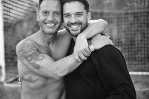 Cândido Costa Instagram - Foi, é e será por mim 👈

A pensar em vocês 👨‍👩‍👦👨‍👦‍👦

Obrigado do fundo do coração: @menshealthportugal @pedrolucas_menshealth @pedromedeirospersonaltrainer @adrianofortes_pt @ritavarelaramos.nutricao @beatriz_pmp @mintercreative @cidaliaoliveira30 @academialifecluboficial @vieirathebarber @clinicadochantre @goncaloclarostudio @solinca_fitness @canal_11 @sportzonept @olympo_healthstudio @sandraalves @fcnespereira @samsungportugal @sweetcare_official @sportzonept