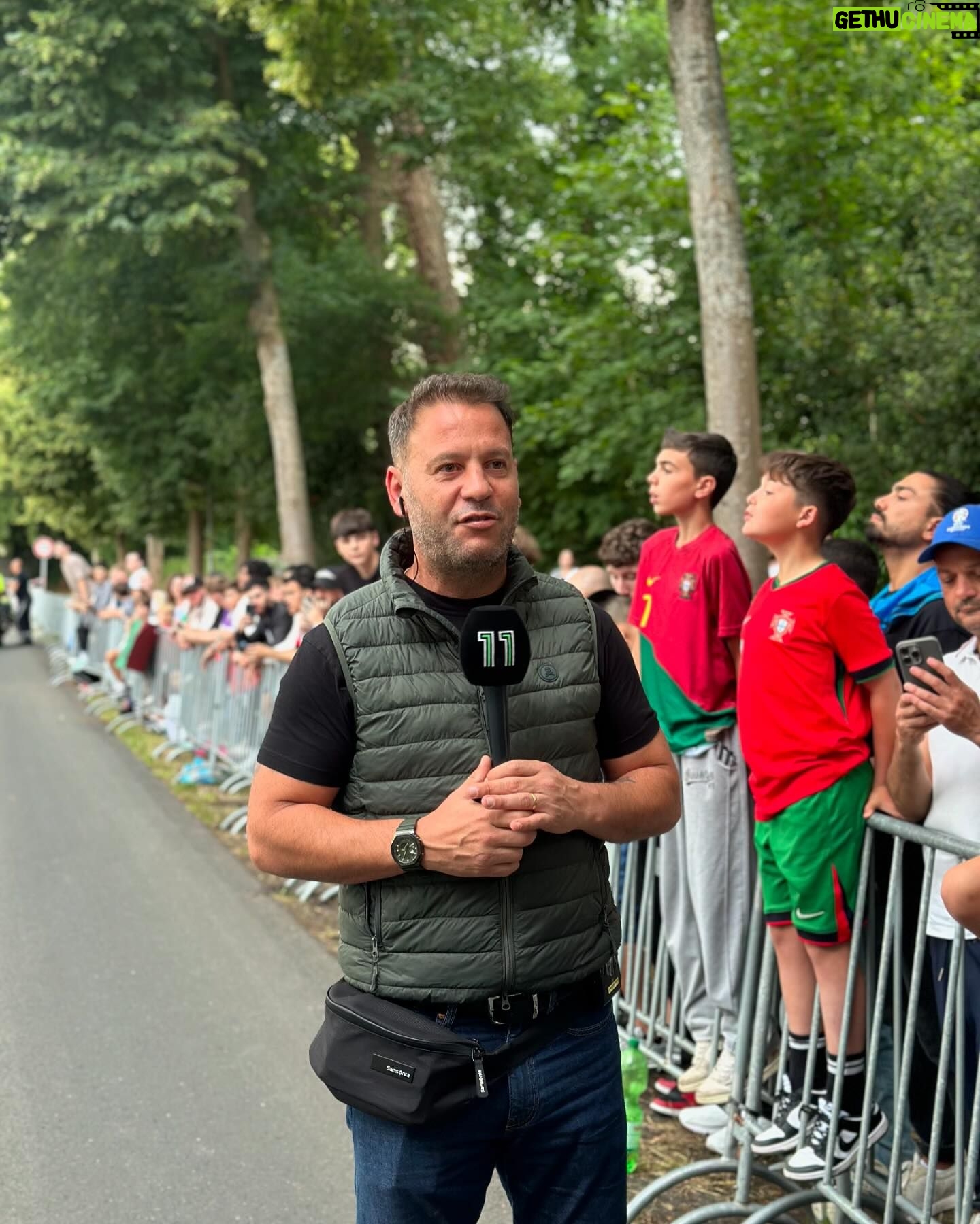 Cândido Costa - 17.1K Likes - Partida de Marienfeld rumo a Dortmund🇵🇹⚽️🌦️
Até já🙏
📸- @leonor_hemsworth
@canal_11
@portugal
@euro2024