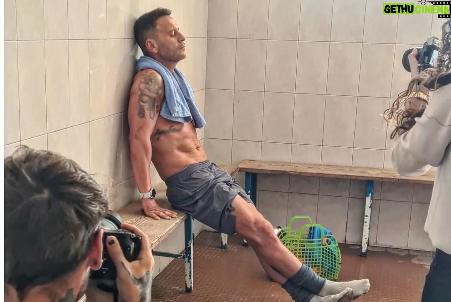 Cândido Costa - 51K Likes - Foi, é e será por mim 👈
A pensar em vocês 👨👩👦👨👦👦
Obrigado do fundo do coração: @menshealthportugal @pedrolucas_menshealth @pedromedeirospersonaltrainer @adrianofortes_pt @ritavarelaramos.nutricao @beatriz_pmp @mintercreative @cidaliaoliveira30 @academialifecluboficial @vieirathebarber @clinicadochantre @goncaloclarostudio @solinca_fitness @canal_11 @sportzonept @olympo_healthstudio @sandraalves @fcnespereira @samsungportugal @sweetcare_official @sportzonept