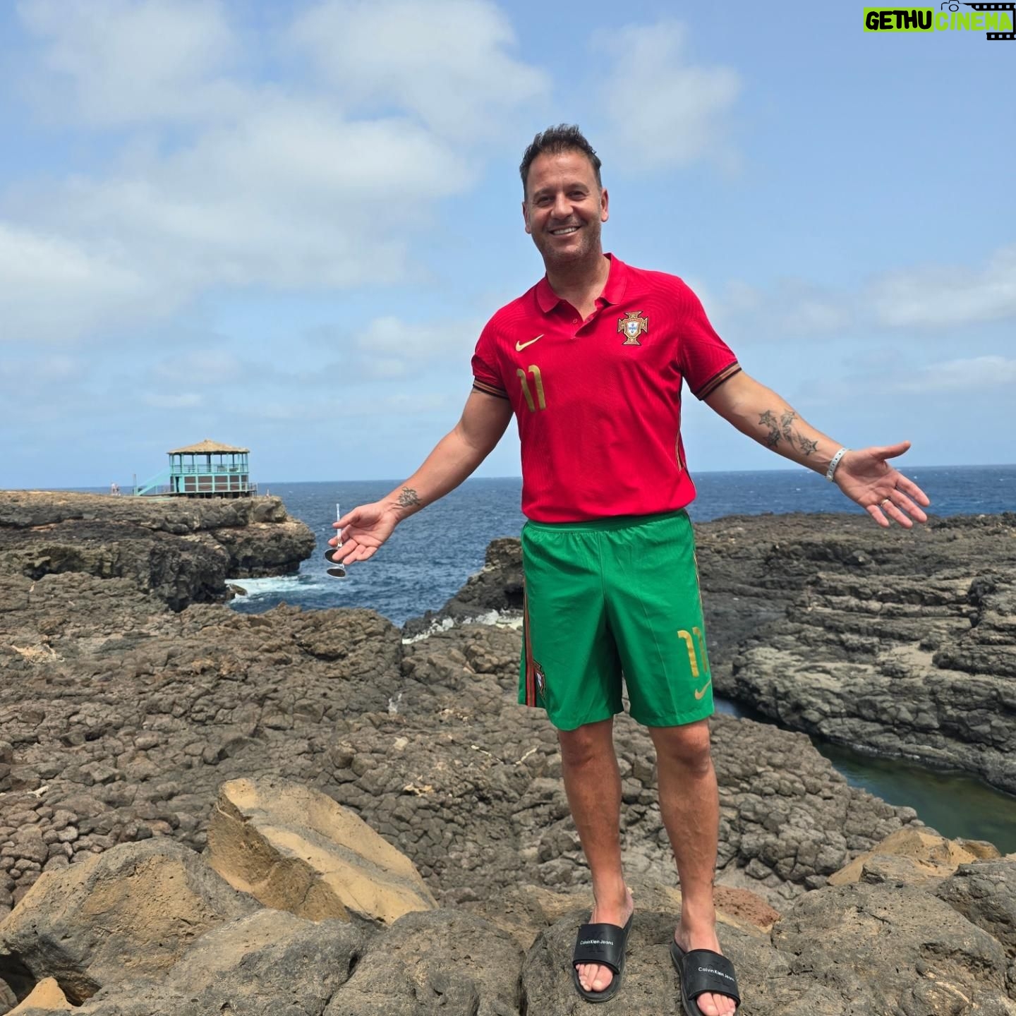 Cândido Costa - 16.5K Likes - Roadtrip🥰🛺🇨🇻🇵🇹
Família❤️
@cidaliaoliveira30🤩
#soltropico #oasisatlantico #oasisatlanticohotels #charmingtravelpt
@soltropico @oasisatlantico.hotels @charmingtravelpt