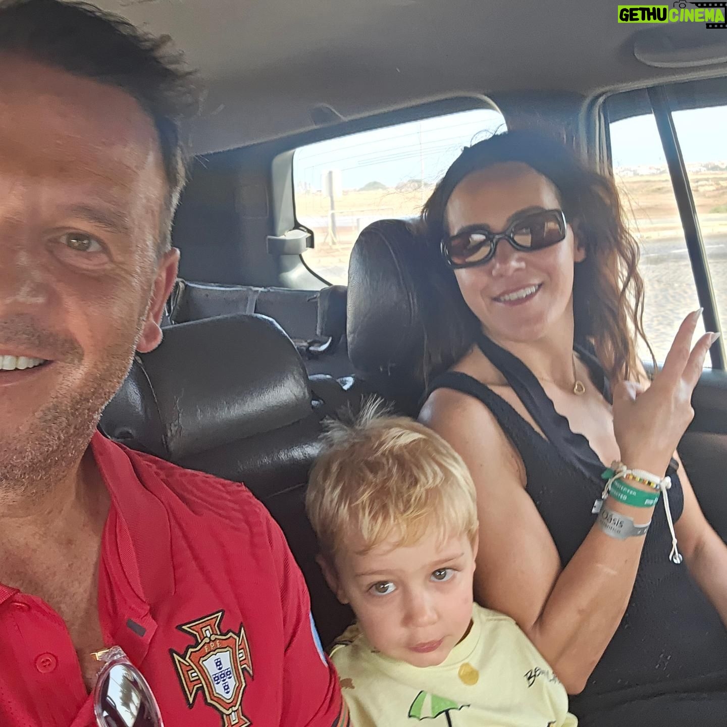 Cândido Costa - 16.5K Likes - Roadtrip🥰🛺🇨🇻🇵🇹
Família❤️
@cidaliaoliveira30🤩
#soltropico #oasisatlantico #oasisatlanticohotels #charmingtravelpt
@soltropico @oasisatlantico.hotels @charmingtravelpt