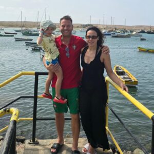 Cândido Costa Instagram - Roadtrip🥰🛺🇨🇻🇵🇹
Família❤️
@cidaliaoliveira30🤩
#soltropico #oasisatlantico #oasisatlanticohotels #charmingtravelpt

@soltropico @oasisatlantico.hotels @charmingtravelpt