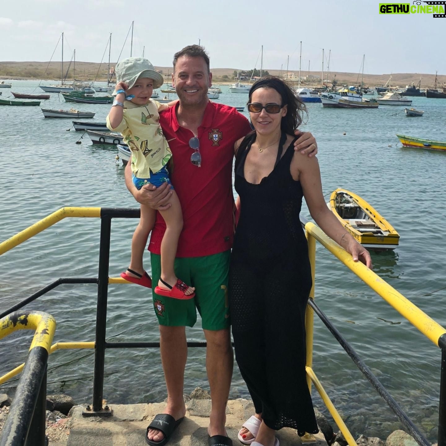 Cândido Costa - 16.5K Likes - Roadtrip🥰🛺🇨🇻🇵🇹
Família❤️
@cidaliaoliveira30🤩
#soltropico #oasisatlantico #oasisatlanticohotels #charmingtravelpt
@soltropico @oasisatlantico.hotels @charmingtravelpt