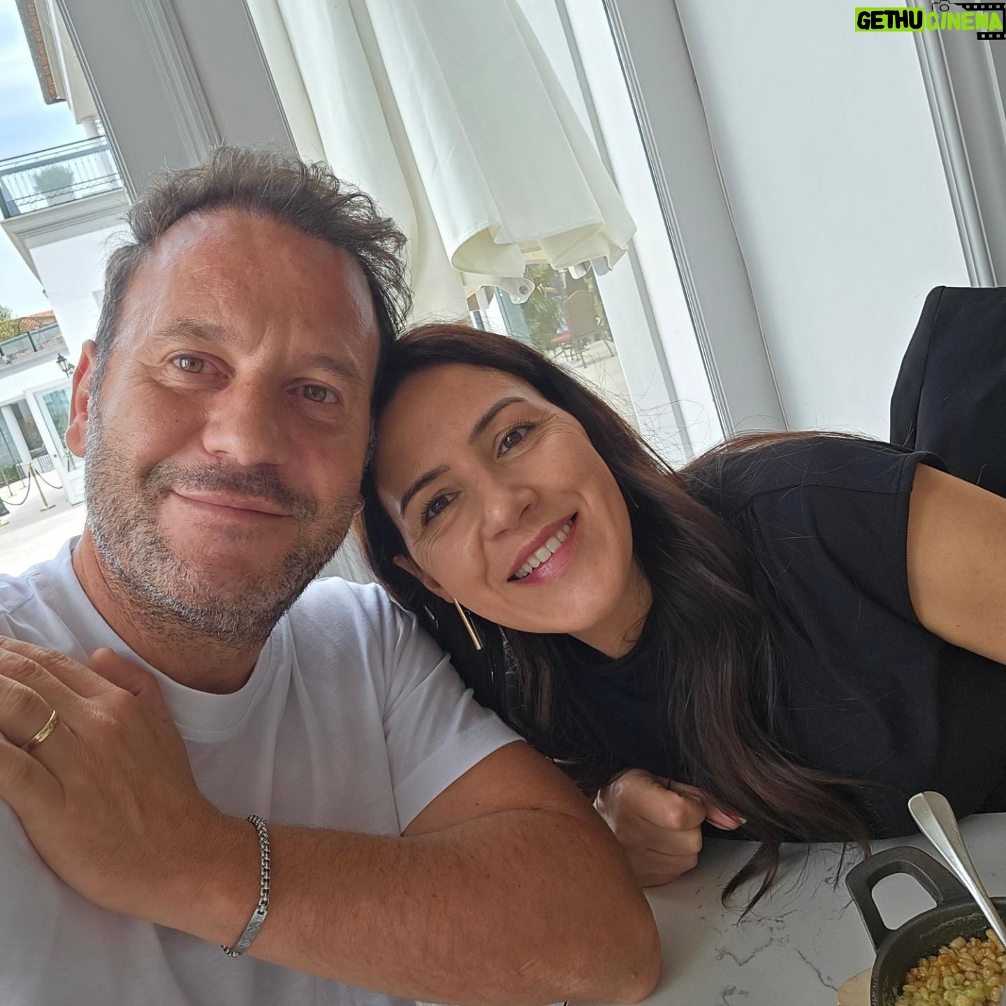 Cândido Costa - 26.8K Likes - Família😍
A minha maior recompensa🥰