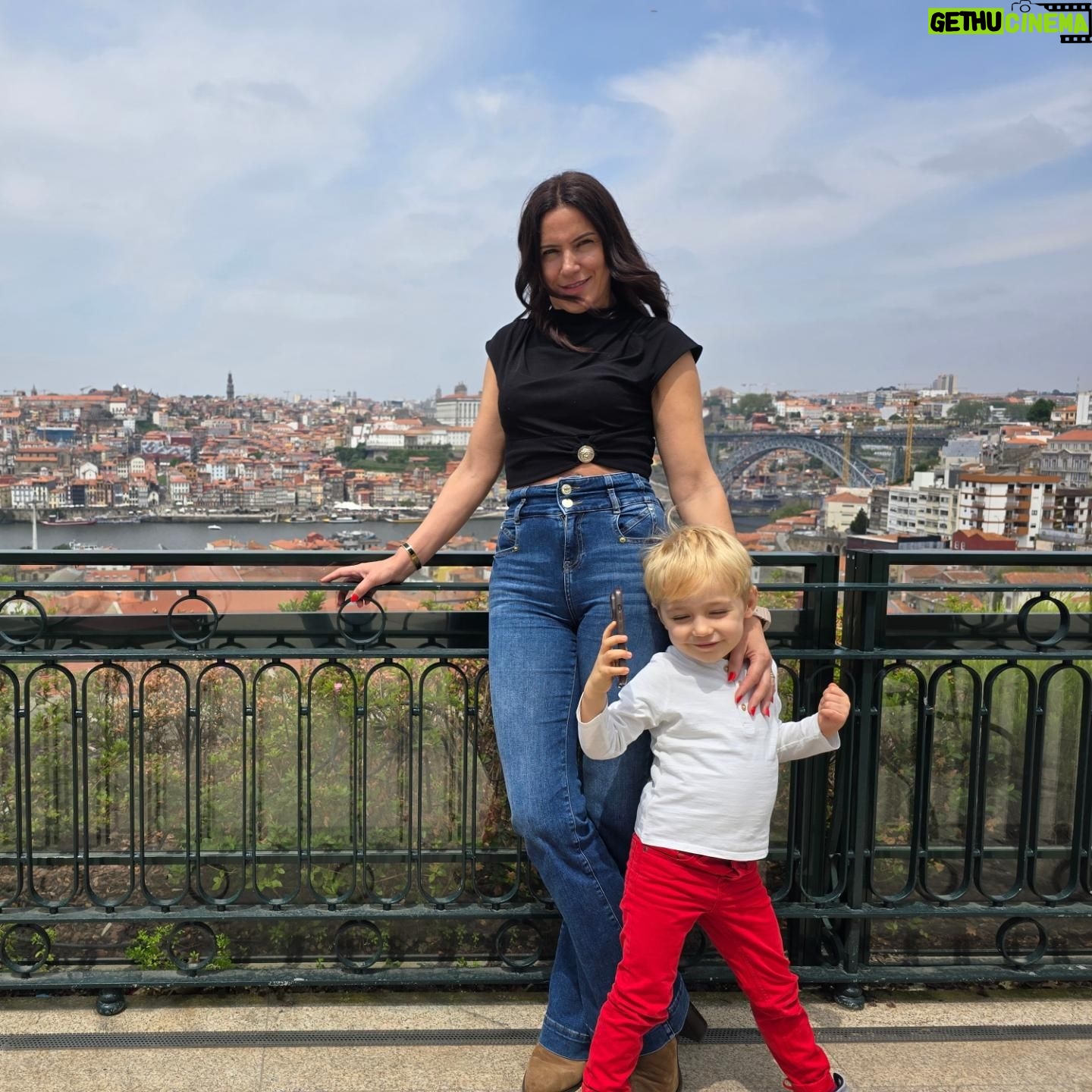 Cândido Costa - 26.8K Likes - Família😍
A minha maior recompensa🥰