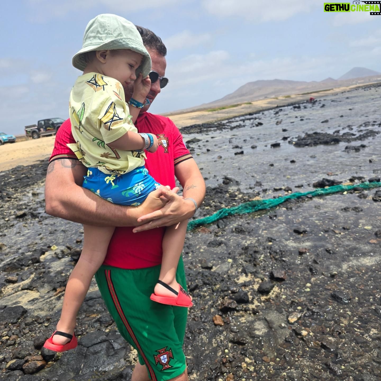 Cândido Costa - 16.5K Likes - Roadtrip🥰🛺🇨🇻🇵🇹
Família❤️
@cidaliaoliveira30🤩
#soltropico #oasisatlantico #oasisatlanticohotels #charmingtravelpt
@soltropico @oasisatlantico.hotels @charmingtravelpt