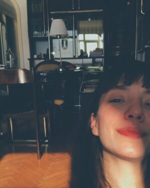 Cansu Kurgun Instagram - nedense böyle bir son yirmi dört saat