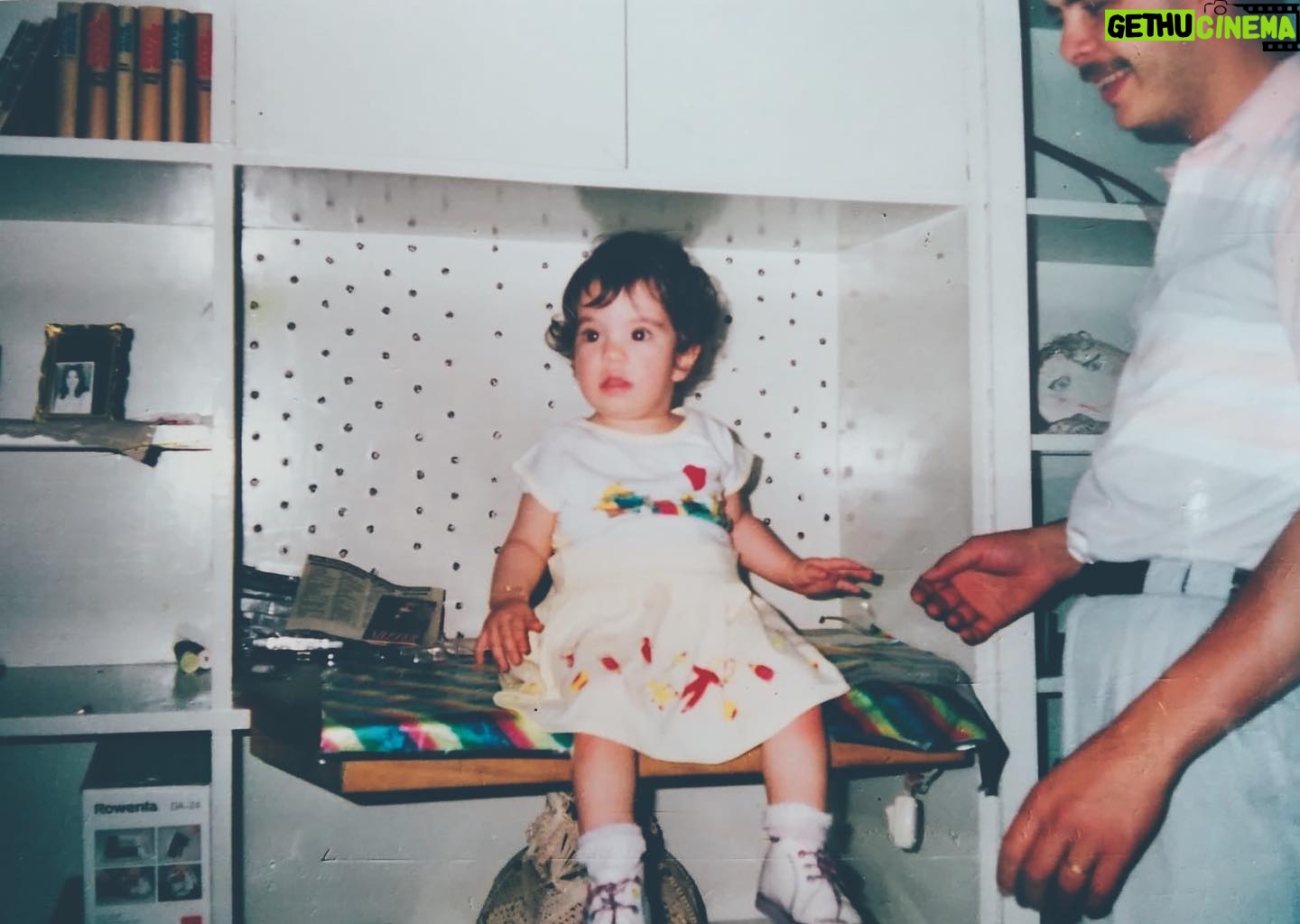 Cansu Kurgun - 589 Likes - bir boş bakış