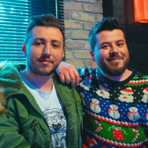 Cantuğ Özsoy Instagram - Dust2’de bu ikisini karşında görsen napardın?