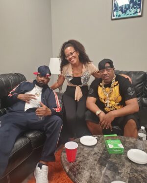 Cappadonna Instagram - WORK HARD PLAY HARD 💰TONY STARKS💰DONNA JAYBIRD💰KEYA3000
