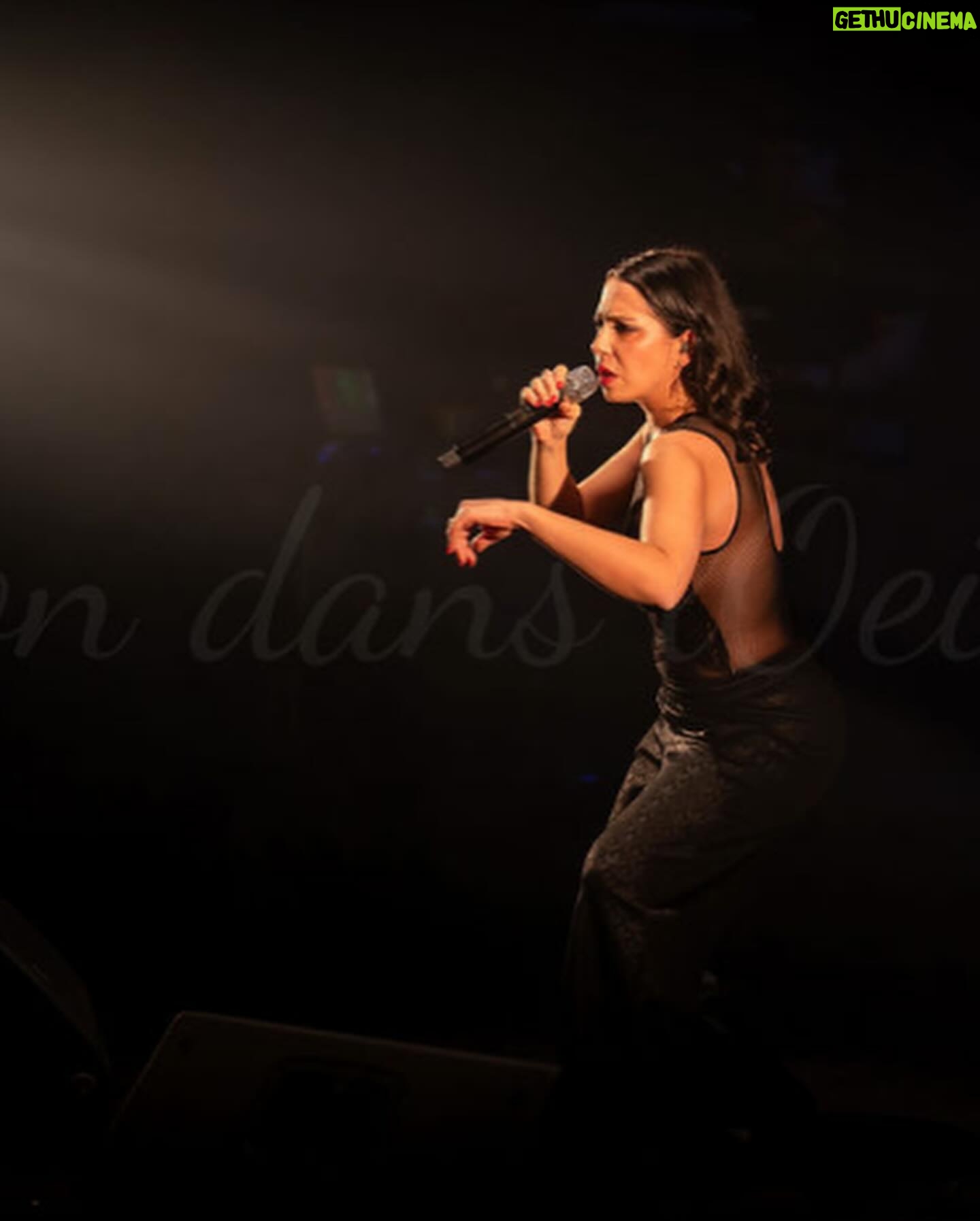 Carima Amarouche - 3 Likes - Merci Olivier Frety @lesondansloeil pour ces belles photos et souvenirs du dernier concert 2023 Folies berbères.Merci @villedemably @pierrevadon @nico_taite @mariebritsch_ @fantatouch @noraamourache @bluelineprod ✨❤️