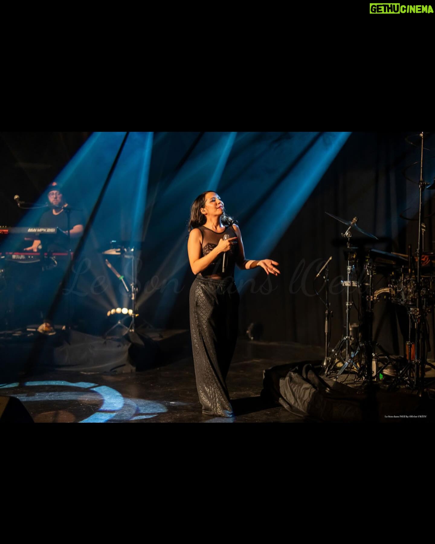 Carima Amarouche - 3 Likes - Merci Olivier Frety @lesondansloeil pour ces belles photos et souvenirs du dernier concert 2023 Folies berbères.Merci @villedemably @pierrevadon @nico_taite @mariebritsch_ @fantatouch @noraamourache @bluelineprod ✨❤️