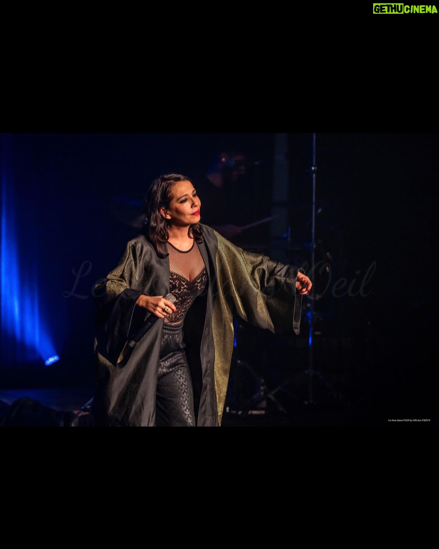 Carima Amarouche - 3 Likes - Merci Olivier Frety @lesondansloeil pour ces belles photos et souvenirs du dernier concert 2023 Folies berbères.Merci @villedemably @pierrevadon @nico_taite @mariebritsch_ @fantatouch @noraamourache @bluelineprod ✨❤️