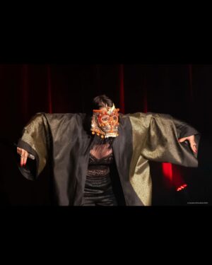 Carima Amarouche Instagram - Merci Olivier Frety @lesondansloeil pour ces belles photos et souvenirs du dernier concert 2023 Folies berbères.Merci @villedemably @pierrevadon @nico_taite @mariebritsch_ @fantatouch @noraamourache @bluelineprod ✨❤️