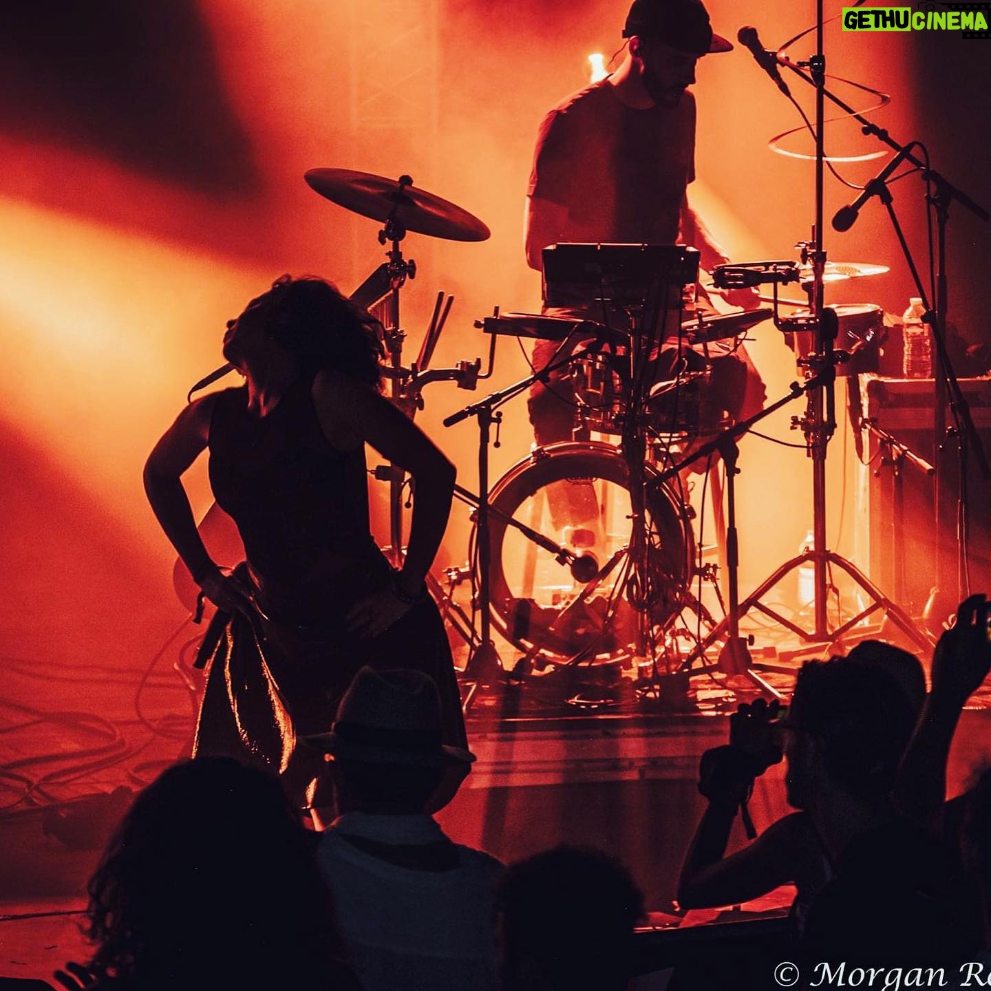 Carima Amarouche - 305 Likes - Merci @zikzacfestival 🔥✨💛Merci @noraamourache et Roberto pour les belles photos. Merci Aix en Provence pour l’accueil chaleureux et vos folles danses ✨🔥
#concerts #foliesberberes @pierrevadon @nico_taite ✨