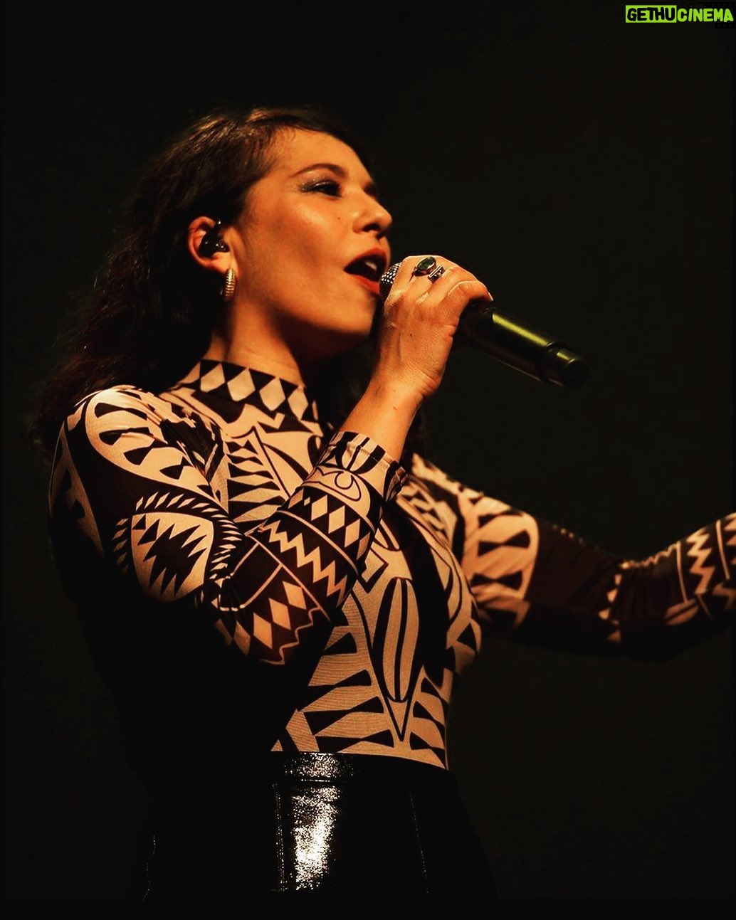 Carima Amarouche - 404 Likes - Ce soir l’avant dernier concert se passera à Nantes au festival @tissemetisse44. Rendez-vous pour la dernière de la saison 2021 le 16 Décembre à La Maroquinerie❤️🔥Photo @jefv78 @lamaroquinerie @bluelineprod @mariebritsch_ @nico_taite @pierrevadon #concert #foliesberberes