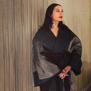 Carima Amarouche Instagram - Shooting @parisbazaar.fr Merci @fgobarbara pour l’accueil ❤️‍🔥 Merci @zino.touafek pour le styling 🙏🏽✨photo @mariebritsch_ 💛