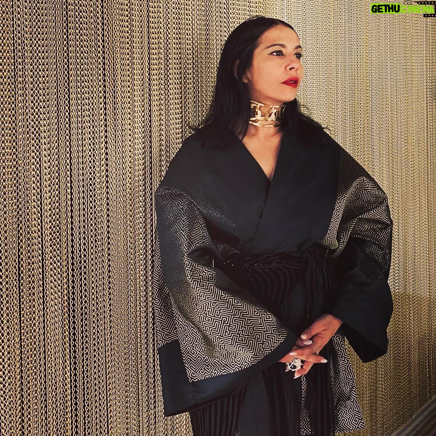 Carima Amarouche - 3 Likes - Shooting @parisbazaar.fr Merci @fgobarbara pour lāaccueil ā¤ļøāš„ Merci @zino.touafek pour le styling šš½āØphoto @mariebritsch_ š
