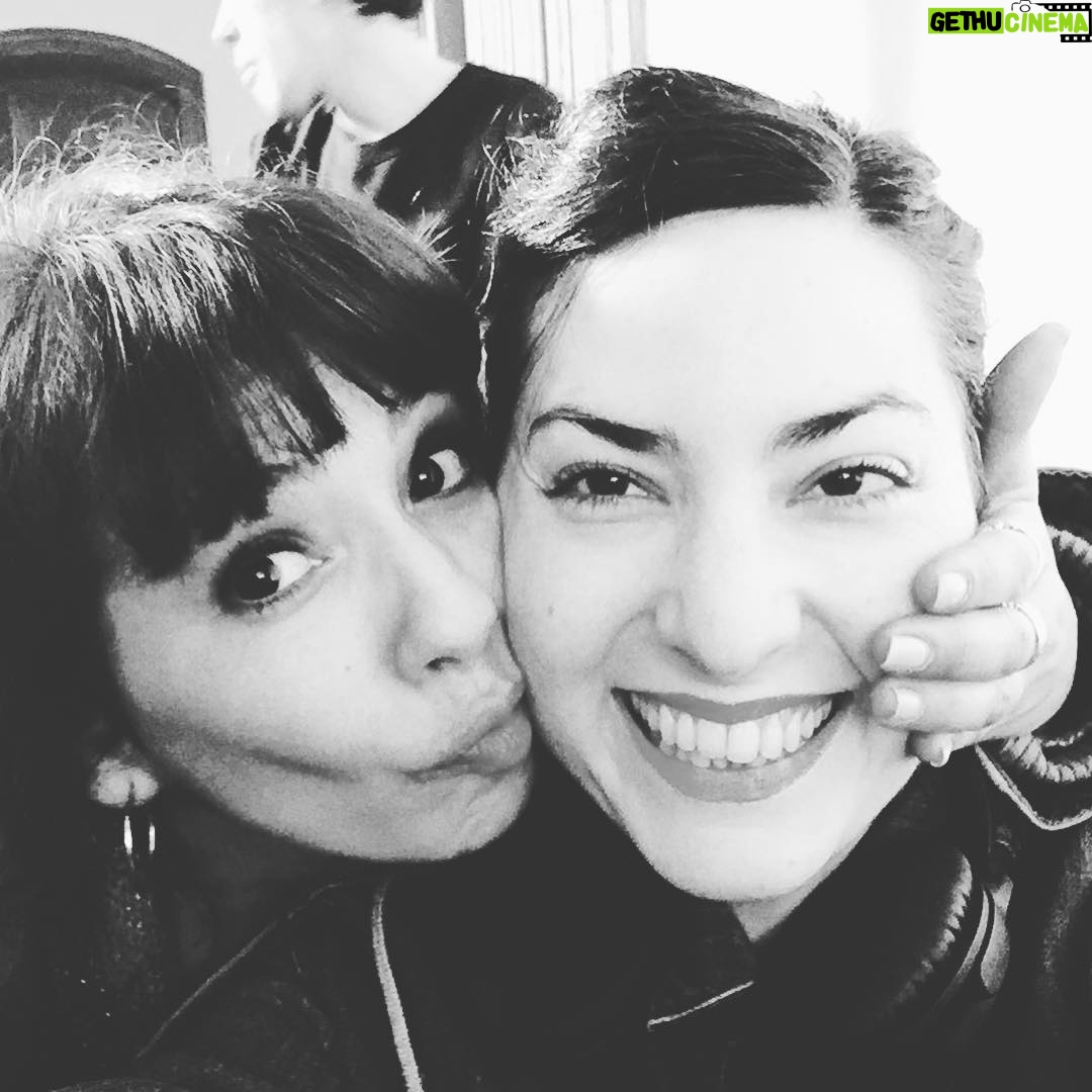 Carima Amarouche - 140 Likes - Les Sauvages avec @rebecca.zlotowski @sabrilouatah @dalibenssalah @ilies_kadri @lynakhoudri @fiansolevrai @shainboumedine @faridarahouadj @souheila.yacoub @karimaamarouche @hind0u @marinafois @roschdyzem @emmafrancomakeup @christopheoliveiramakeup @judithchalier @juliettechupin 🙏et toute la team des Sauvages @canalplus #tournagedukiff ❤️