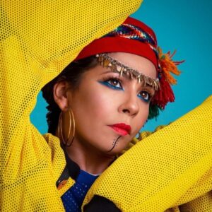 Carima Amarouche Instagram - 👑 PLAYLIST PRINCESSES 👑 
Pour que votre confinement soit plus doux plus groove plus dansant plus musical 💛je vous ai concocté une playlist qu’avec des bombasses ✨
➡️ Lien dans la bio #partage #playlist @spotify @spotifyfrance @spotifyarabia @deezerfr @itunes #confinementcreatif #confinementenmusic @miamatangi @missymisdemeanorelliott @erykahbadu @awalymusic @nawel.ben.kraiem @carmenmaria_vega @melissalaveaux @flaviacoelhobr @zazafournier @maiabarouh @keny.arkana.officiel @catherineringerlesmitsouko @brigittefontaineoff @natachaatlas et pleins d’autres princesses 👸🏿 👸🏻👸🏼👸🏽👸🏾💛💫⭐️#loveandpeace