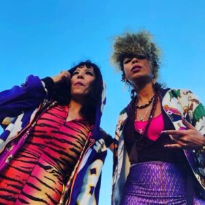 Carima Amarouche Instagram - Merci infiniment à Lucie Borleteau  Et à toutes les Bombasses pour cette journée de love, de danse, de joie intense et de partage. Merci au plumeau man @tom.fire et R.wan Christophe Paou . Merci @xulybetofficial pour le stylisme @rodrigomartinez15 🙏🏽Make up @enirac80 Heureuse et très émue pour longtemps,Je vous aimes ❤️Sortie du clip « Princesses » Septembre 2020. @flaviacoelhobr @lynakhoudri @souheila.yacoub awalymusic @lovndja  @aissamaiga @noraamourache @zazafournier @kahwehgi @ @nabilamokeddem @nawel.ben.kraiem @faridarahouadj @naima1303 
@bluelineprod @karrimmerabet @samydamak @labelathome