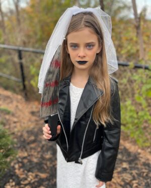 Carina Battrick Instagram - The Bride of Chucky (maybe in 20 years) and my collection of evil dolls
.
.
.

.

#happyhalloween  #costume #chucky #chuckytvseries  #costumes #haloweenparty #carolinecross #pictureoftheday #kidsstyle #igkids #bride #brunette #tiff #modelling #modelkids #makebelieve #tiffanyvalentine #tiffany #halloweenmakeup #halloweencostume #halloween2022 #annabelle #voodoo #voodoodoll #evil #evildolls #dolls #doll #brideofchucky