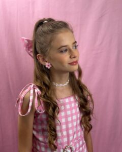 Actress Carina Battrick HD Instagram Photos and Wallpapers October 2023
